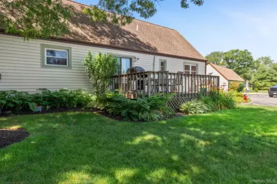 528 Lake Court #528, Middle Island, NY 11953 - Photo 15