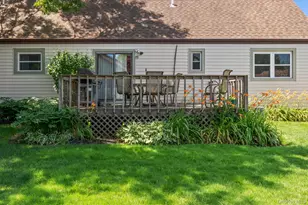 528 Lake Ct, Middle Island, NY 11953 - Photo 13