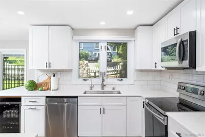 71 W Lake Boulevard, Mahopac, NY 10541 - Photo 7