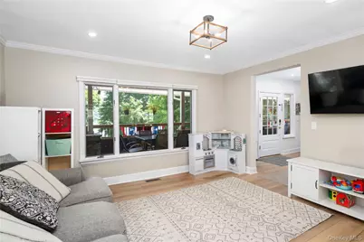 71 W Lake Boulevard, Mahopac, NY 10541 - Photo 9