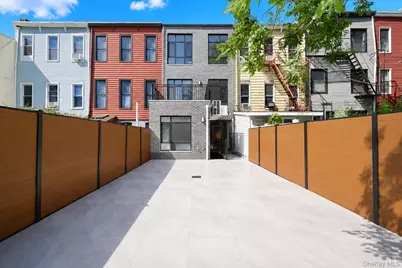 25 Goodwin Place, Brooklyn, NY 11221 - Photo 3
