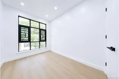 25 Goodwin Place, Brooklyn, NY 11221 - Photo 35