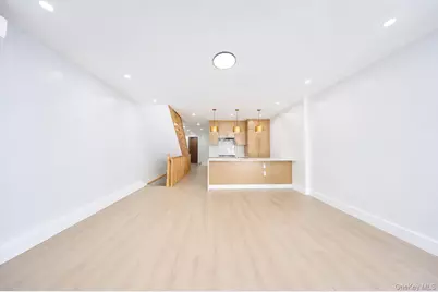 25 Goodwin Place, Brooklyn, NY 11221 - Photo 7