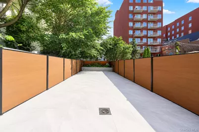 25 Goodwin Place, Brooklyn, NY 11221 - Photo 43