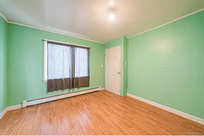 366 Albany Avenue, Amityville, NY 11701 - Photo 15