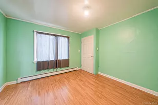 366 Albany Ave, Amityville, NY 11701 - Photo 15
