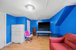 366 Albany Ave, Amityville, NY 11701 - Photo 17
