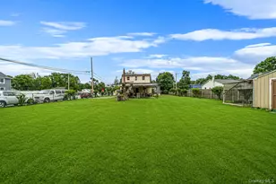 366 Albany Ave, Amityville, NY 11701 - Photo 5
