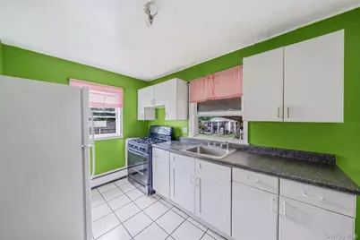 366 Albany Avenue, Amityville, NY 11701 - Photo 7
