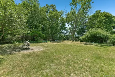 24 Oakley Drive, Huntington Station, NY 11746 - Photo 31