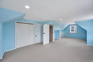 52 Yorktown St, Rockville Centre, NY 11570 - Photo 29
