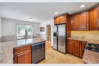 52 Yorktown Street, Rockville Centre, NY 11570 - Photo 19