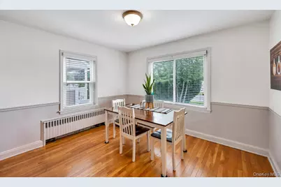 52 Yorktown Street, Rockville Centre, NY 11570 - Photo 21