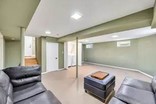 52 Yorktown St, Rockville Centre, NY 11570 - Photo 33