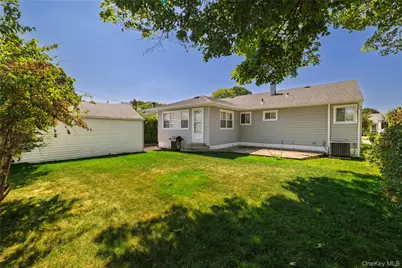 676 Dickens Avenue, Franklin Square, NY 11010 - Photo 19
