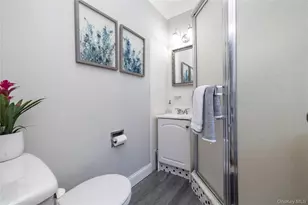 676 Dickens Ave, Franklin Square, NY 11010 - Photo 15