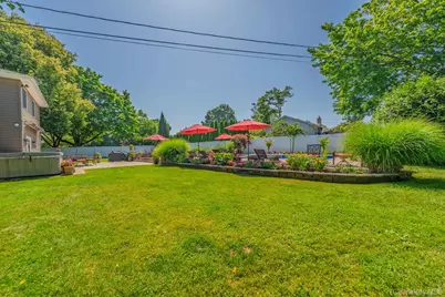 8 Feather Lane, Commack, NY 11725 - Photo 39