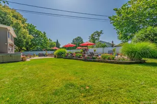 8 Feather Ln, Commack, NY 11725 - Photo 39