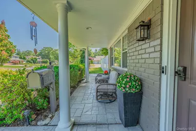 8 Feather Lane, Commack, NY 11725 - Photo 5