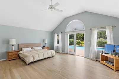 3 Chivas Court, Southampton, NY 11968 - Photo 15