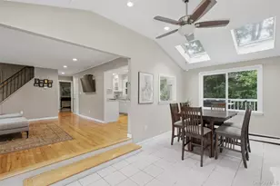 142 7th St, Saint James, NY 11780 - Photo 5