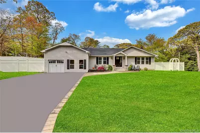 4 Saint Marks Place, Stony Brook, NY 11790 - Photo 5