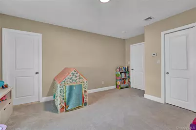 4 Saint Marks Place, Stony Brook, NY 11790 - Photo 21
