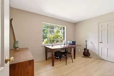 790 Bryant Avenue, Roslyn, NY 11576 - Photo 17