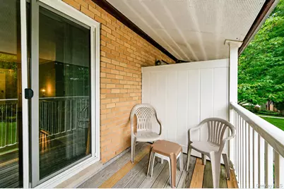 282 Artist Lake Drive, Middle Island, NY 11953 - Photo 5