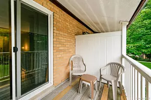 282 Artist Lake Dr, Middle Island, NY 11953 - Photo 5