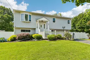 22 Liberty Ave, Selden, NY 11784 - Photo 3