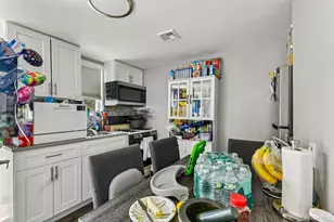 22 Liberty Ave, Selden, NY 11784 - Photo 17