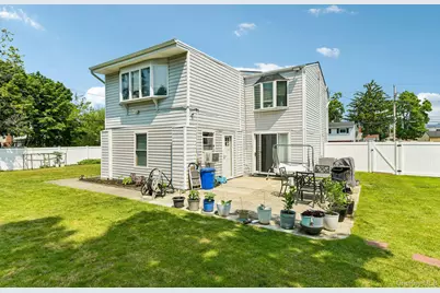 22 Liberty Avenue, Selden, NY 11784 - Photo 33