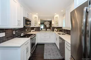 155 Laurel Ln, Wantagh, NY 11793 - Photo 5