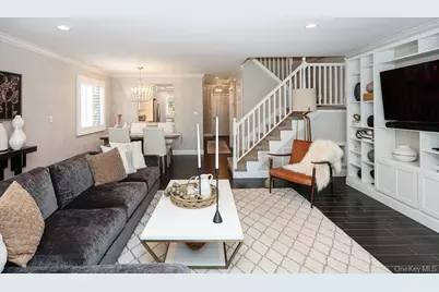 155 Laurel Lane, Wantagh, NY 11793 - Photo 15