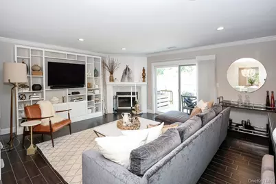 155 Laurel Lane, Wantagh, NY 11793 - Photo 11