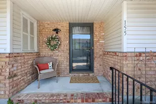 155 Laurel Ln, Wantagh, NY 11793 - Photo 3