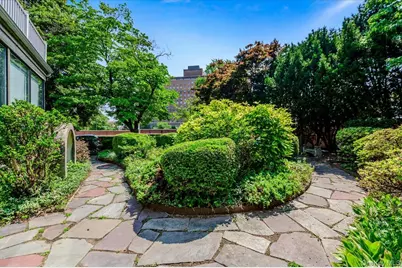 1264 Rhinelander Avenue, Bronx, NY 10461 - Photo 41
