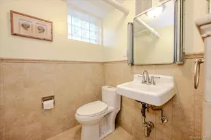 1264 Rhinelander Ave, Bronx, NY 10461 - Photo 35
