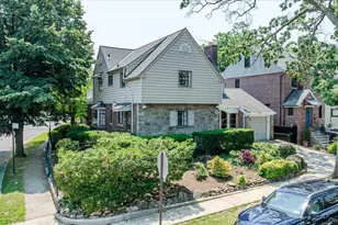 1264 Rhinelander Ave, Bronx, NY 10461 - Photo 47