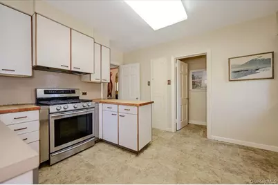 1264 Rhinelander Avenue, Bronx, NY 10461 - Photo 15