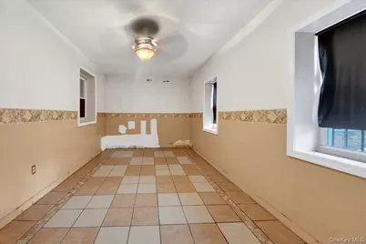 562 Underhill Avenue, Bronx, NY 10473 - Photo 33