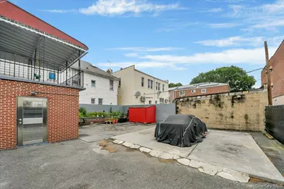 562 Underhill Avenue, Bronx, NY 10473 - Photo 5