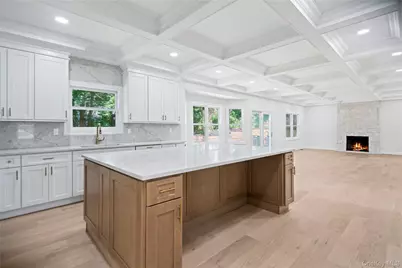 41 Cove Road, Huntington, NY 11743 - Photo 15