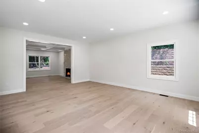 41 Cove Road, Huntington, NY 11743 - Photo 27