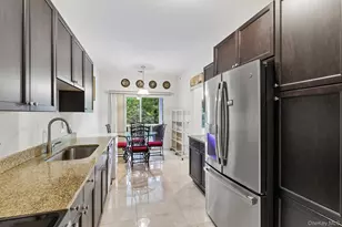 33 Greentree Ct, Shirley, NY 11967 - Photo 11