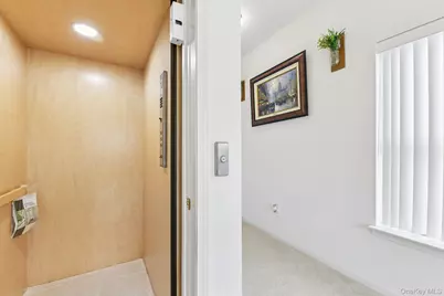 33 Greentree Court, Shirley, NY 11967 - Photo 9