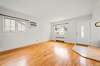 54 Edgewood Road, Port Washington, NY 11050 - Photo 3
