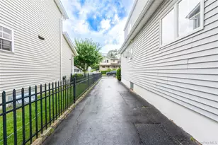 54 Edgewood Rd, Port Washington, NY 11050 - Photo 23