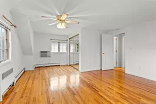 54 Edgewood Rd, Port Washington, NY 11050 - Photo 13